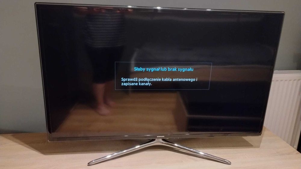 SAMSUNG Telewizor UE46F6320AW / 46 cali / Sprawny