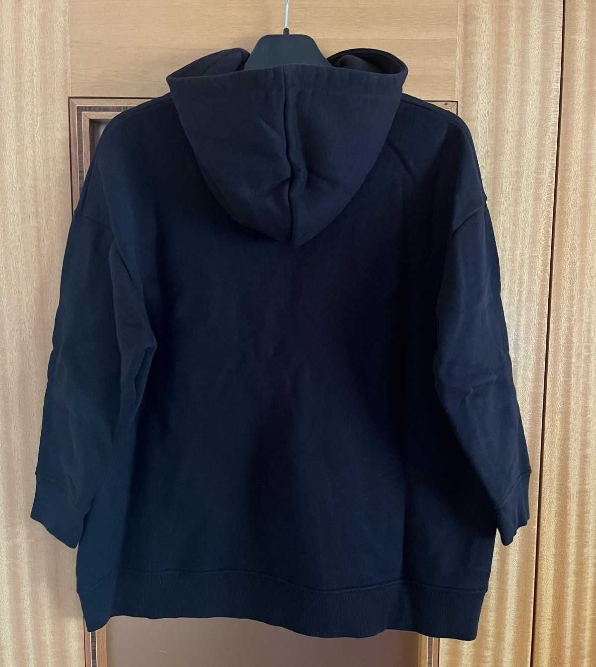 Sweatshirt com capuz preta - Senhora - Tamanho M