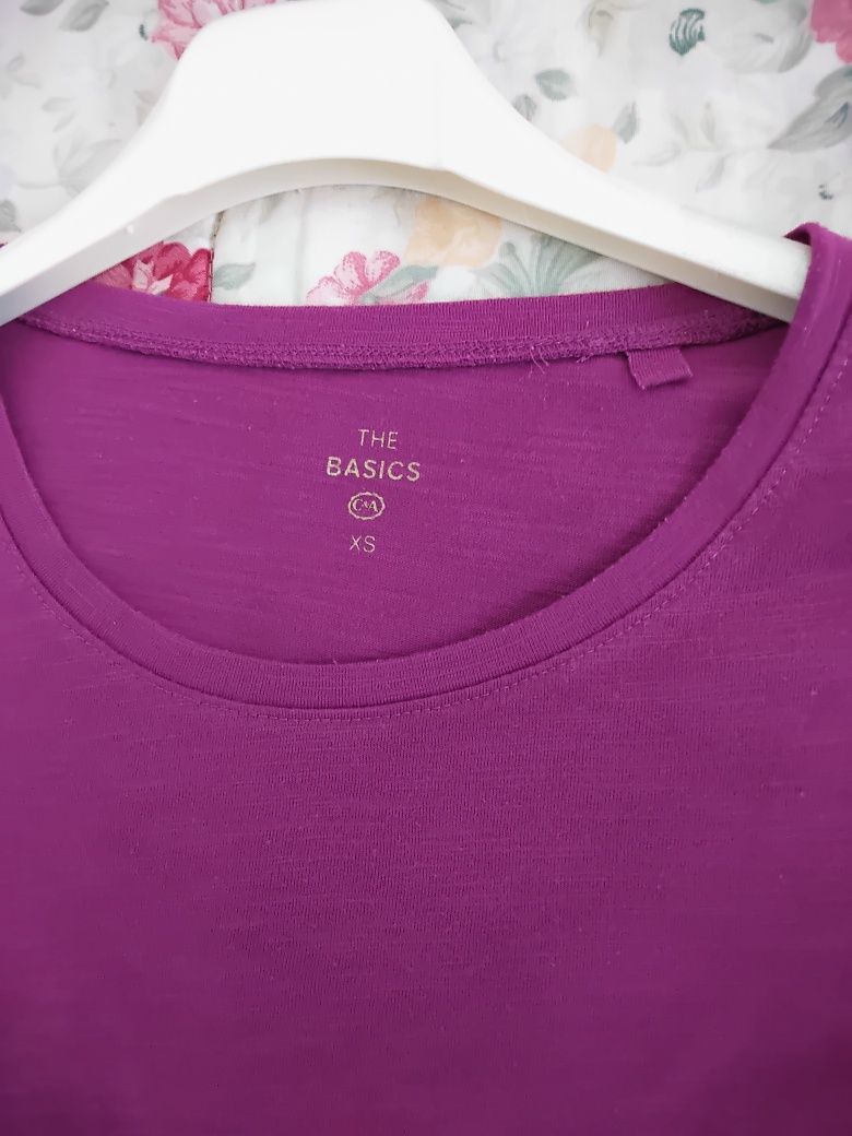 Três vestidos XS, M, L