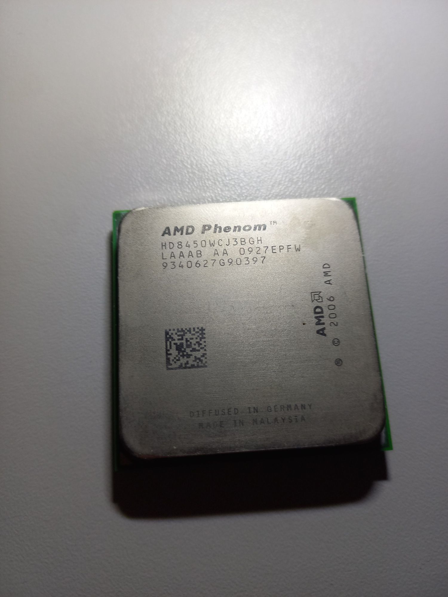 AMD Phenom X3 8450