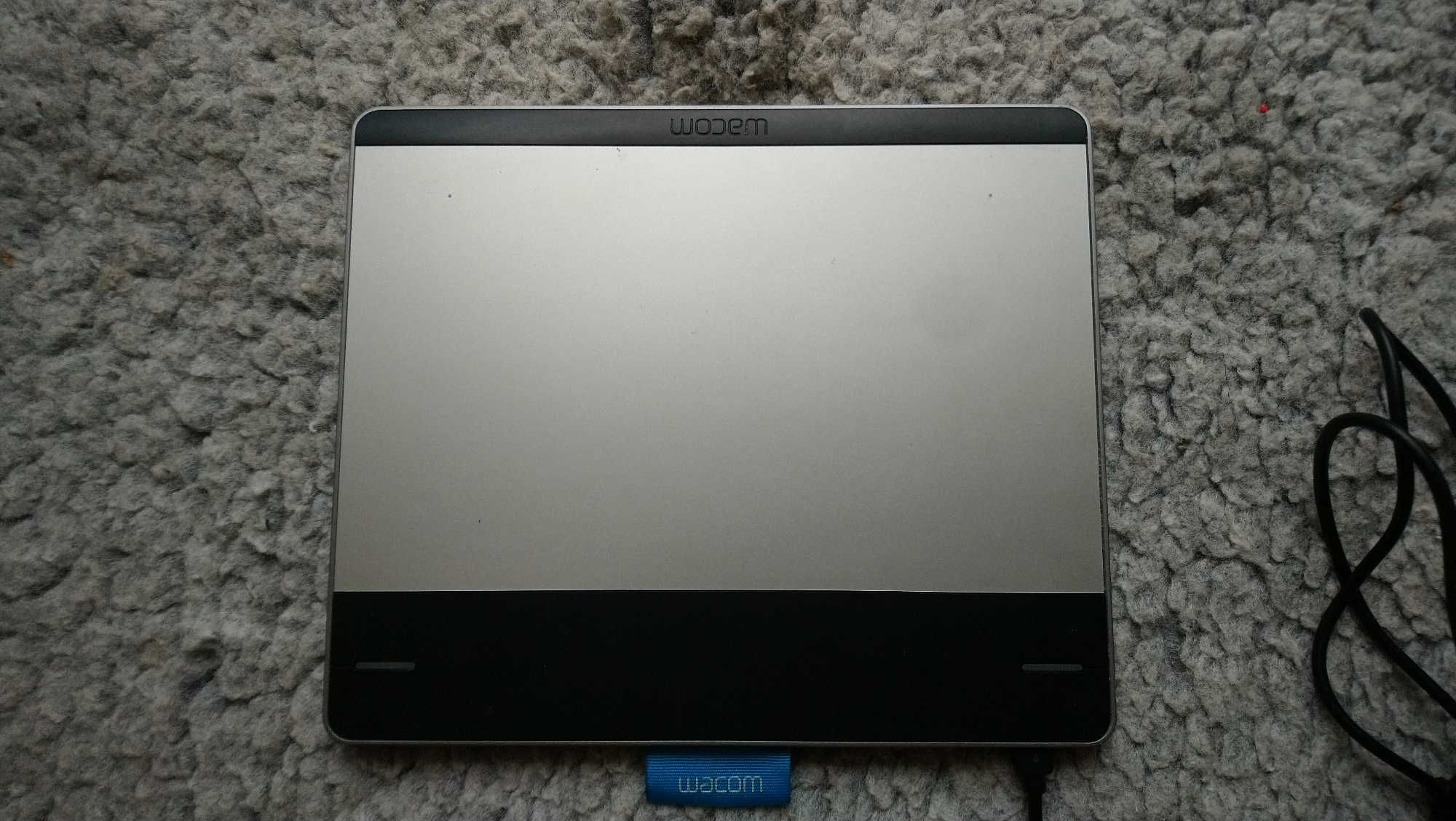 Tablet Smail graficzny Wacom INTUOS CTH-480 bez pióra