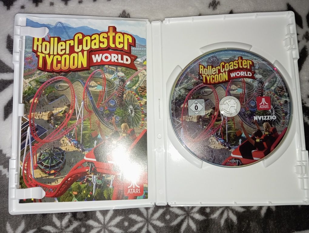 Gra na komputer RollerCoaster Tycoon world
