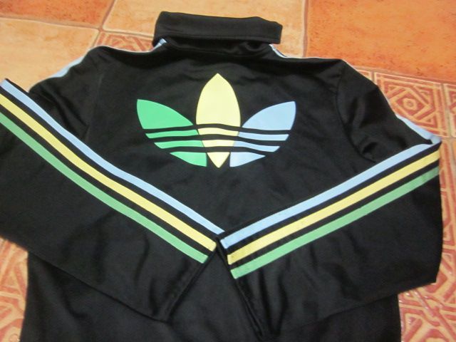 Bluza Adidas damska kolor czarny rozmiar 36 z kieszeniami