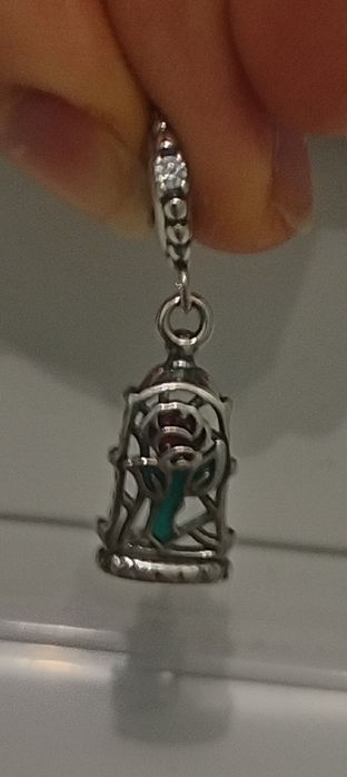 Nowy Charms Pandora Disney Piękna i

Bestia Zaczarowana Róża
