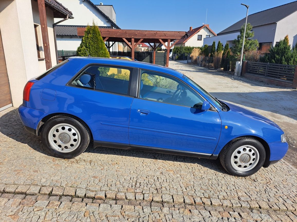 Audi A3 automat stan idealny kolekcjonerski trzymany pod kocem