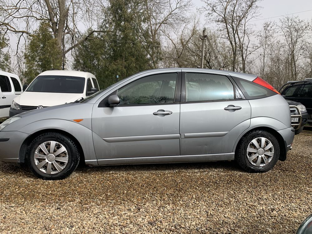 Продається Ford focus 1.8 бензин