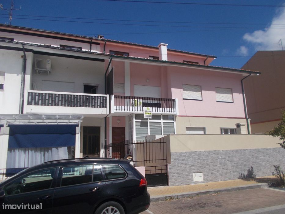 Chaves Centro cidade T3 Dúplex Com Garagem