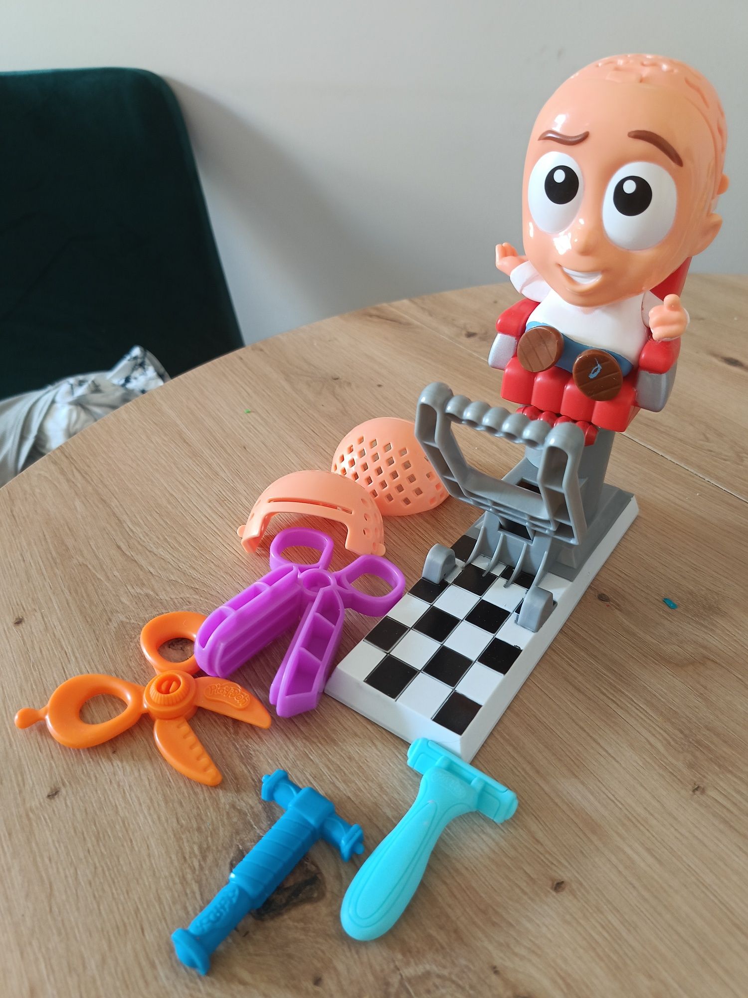 Zestaw Play doh fryzjer