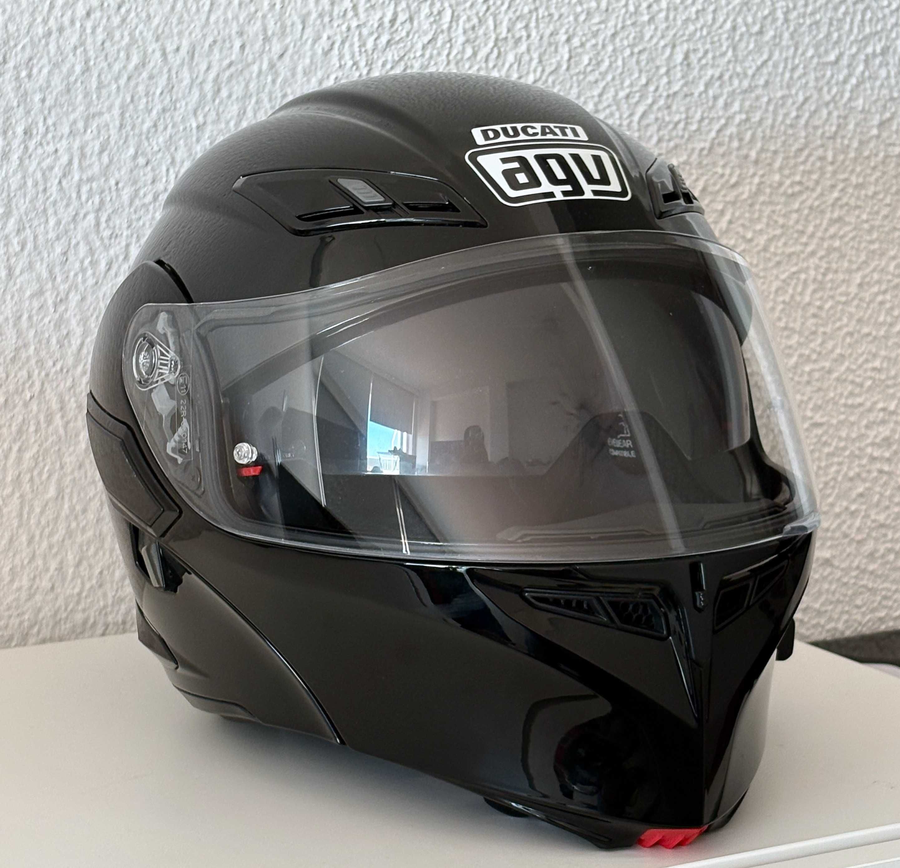 Capacete modular AGV Compact ST. Pouco uso, ótimo estado. Tamanho M
