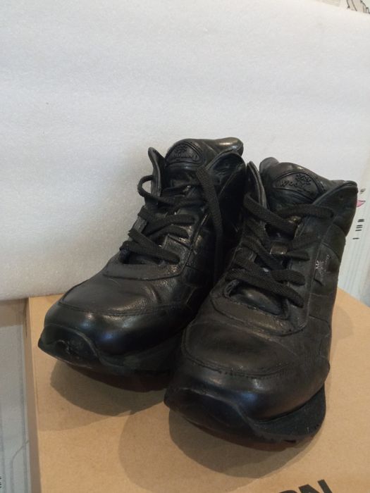 Продам кожаные демисезонные женские ботинки  Woodland ботинки