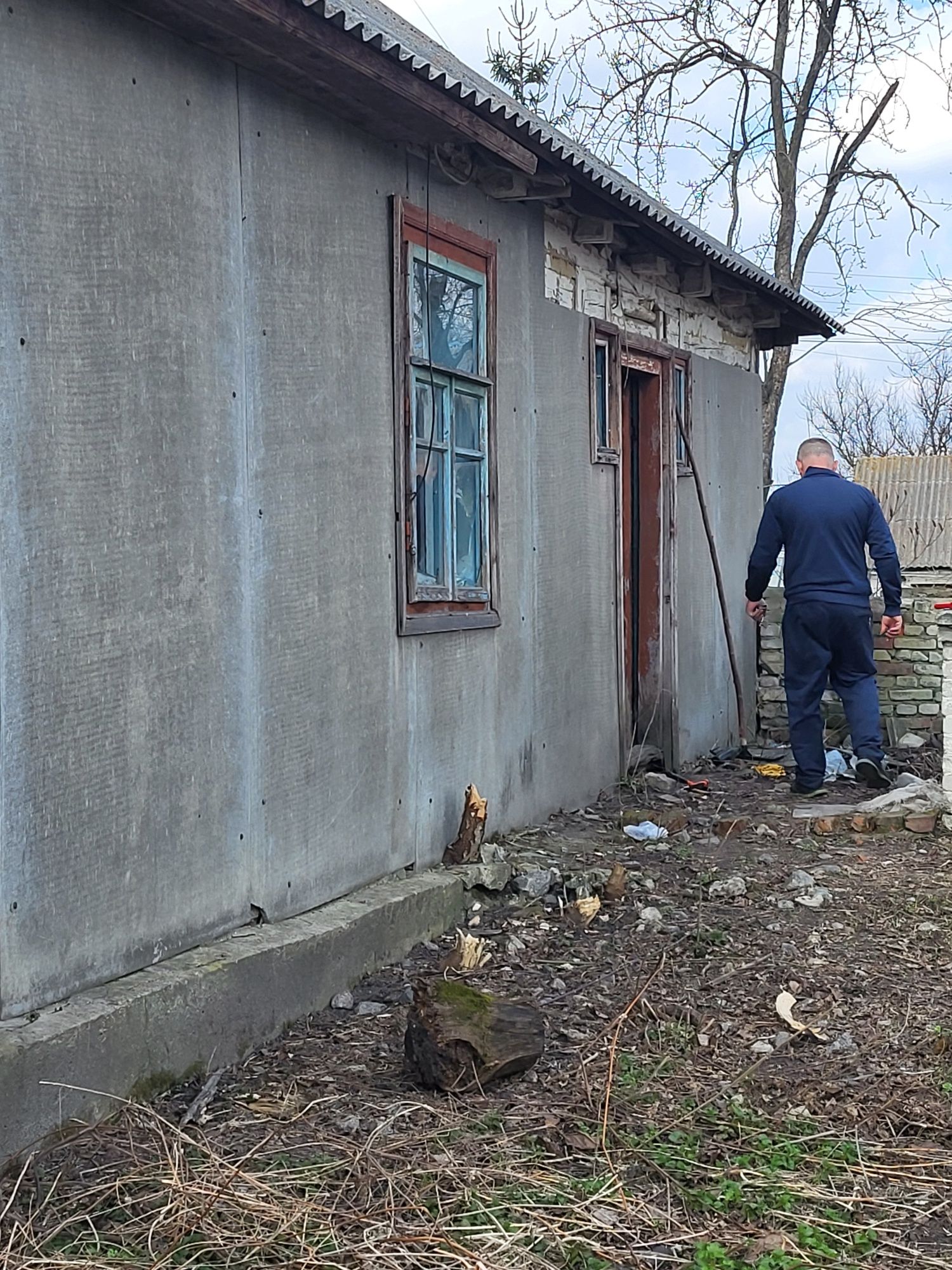 Продам ДУУЖЕ  дешево,будинок на землі,с.Врублівка(55км від Житомира