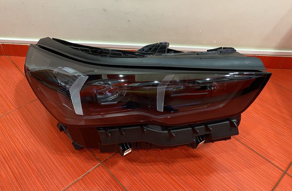 Фара BMW 5 серія G60 G61 G90 G99 Led USA Америка Європа права ліва