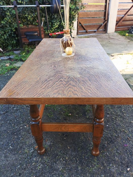 Stary dębowy - drewniany stół , bardzo solidny antyk