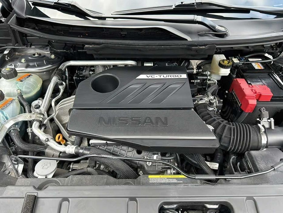 Nissan Rogue Platinum      2023