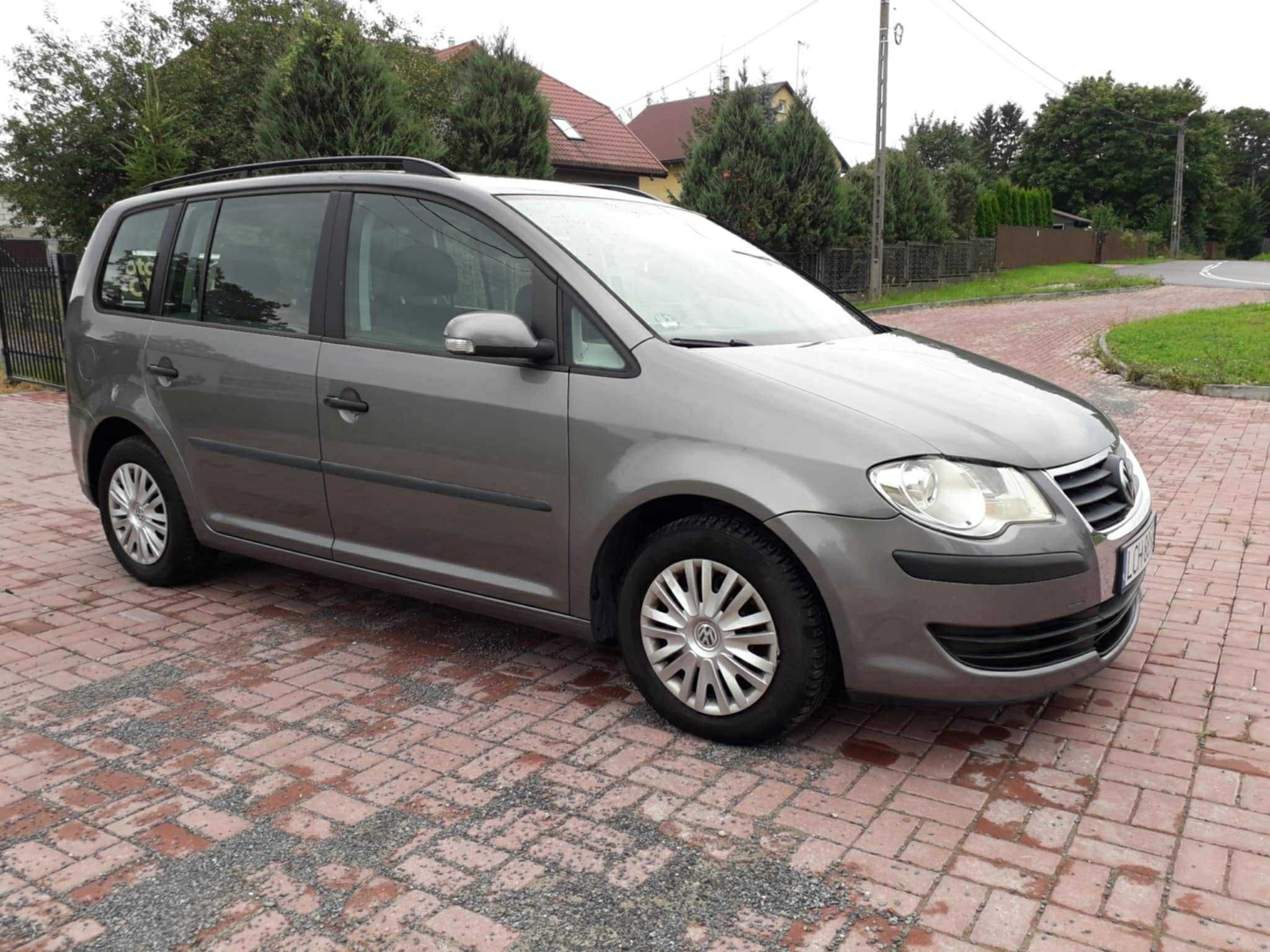 Volkswagen Touran 1.6 MPI 102KM