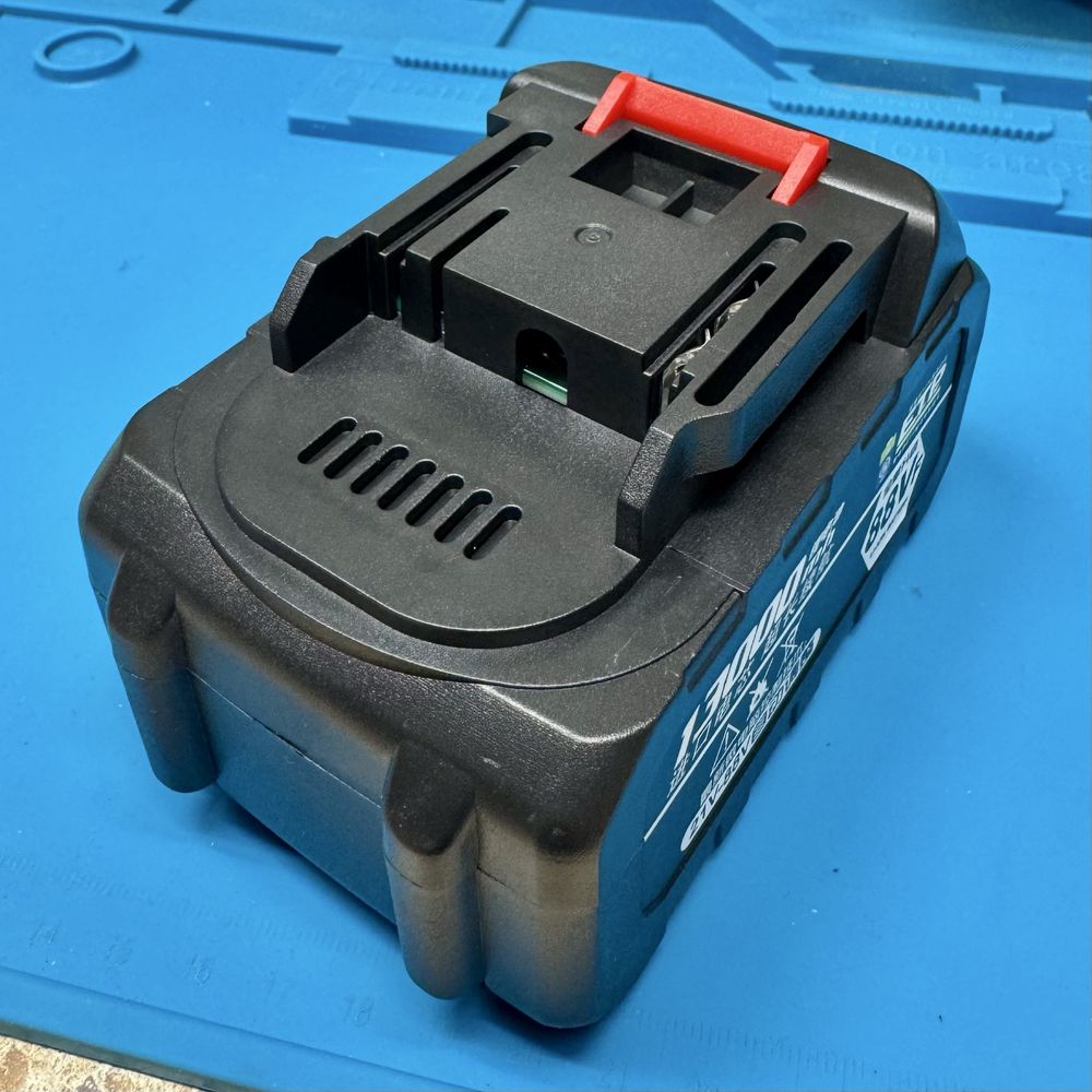 Аккумулятор для инструмента Makita 18V 4A