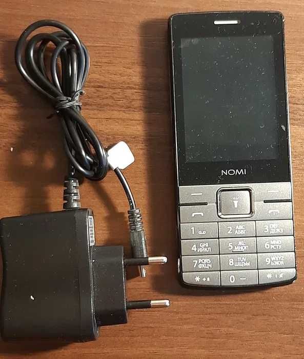 Nomi  i280 original+cd