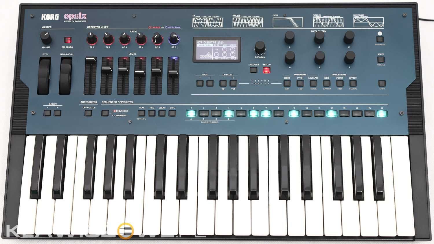KORG OPSIX - Kompaktowy syntezator FM - ZOSTAW STARY !  | Używany