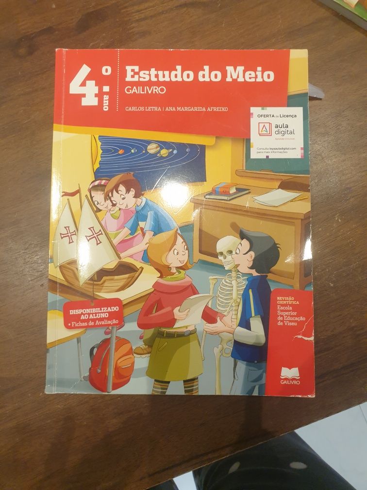 livros escolares 4° Ano