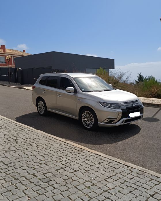 Mitsubishi Outlander PHEV 2.4 Híbrido Plug-in 4WD