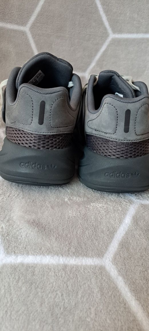 Buty szare Adidas-Ozelia
