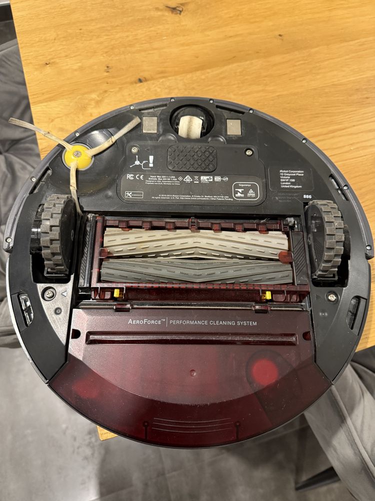 Sprzedam odkurzacz iRobot Roomba 886