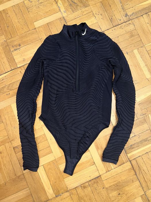 Nike, бодік з довгими рукавами