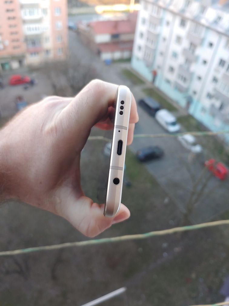 Lg V60 8/128гб/1сім- новий