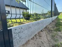 Solidne i tanie ogrodzenia panelowe możliwość montażu