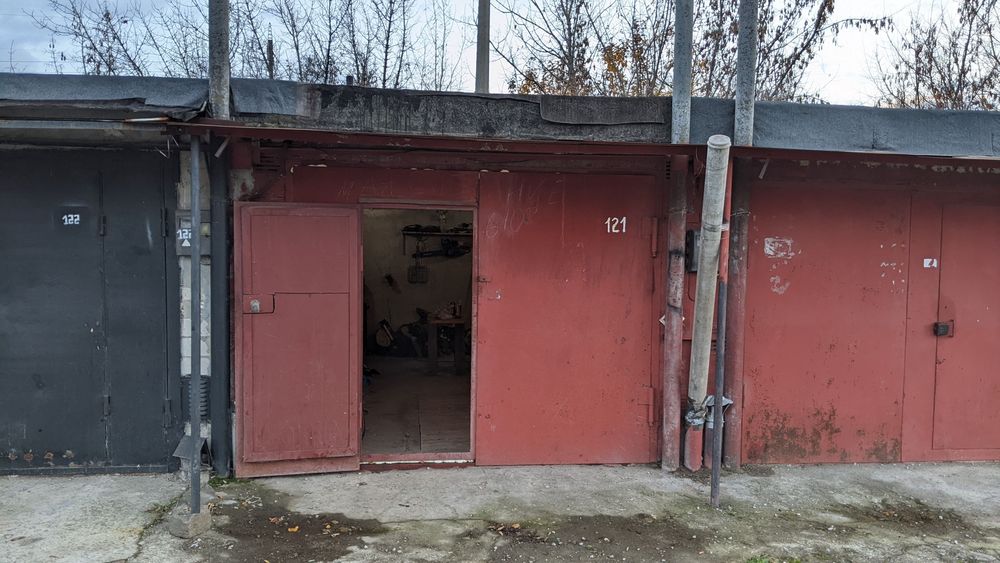 Срочно капитальный гараж на бабурке