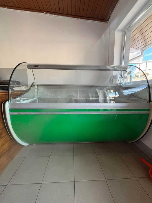 Вітрина холодильник