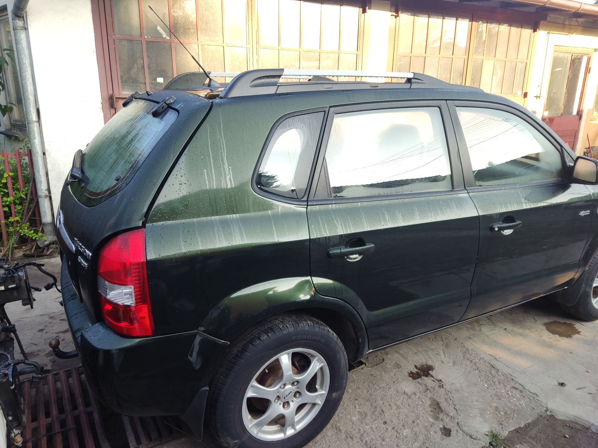 Witam sprzedam wszystkie części kolor NS Hyundai Tucson