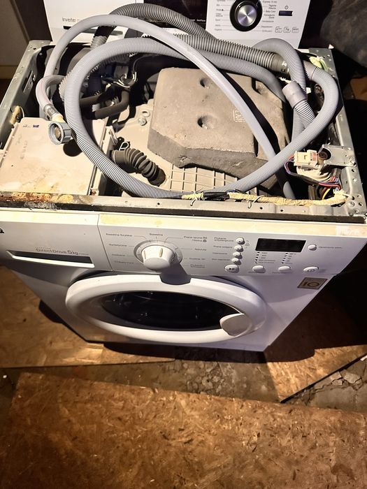 Pralka marki LG do zabudowy