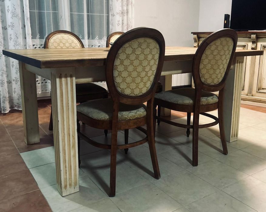 Zestaw mebli do salonu robionych ręcznie