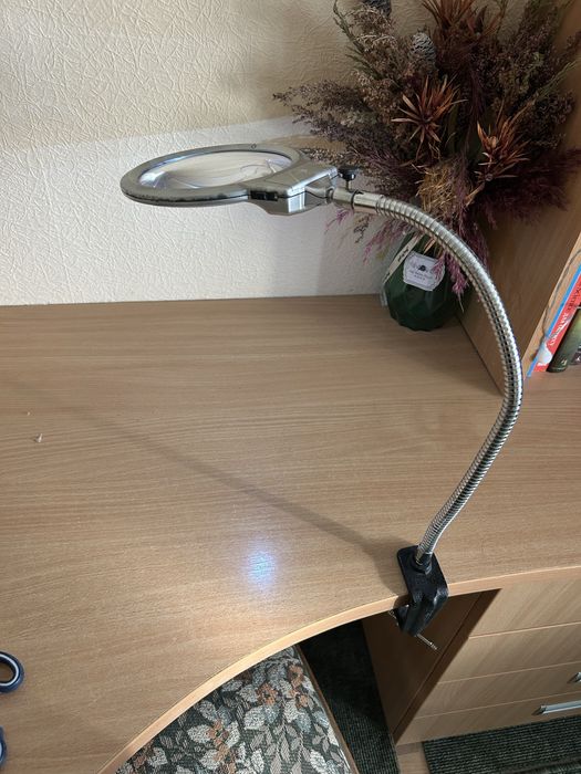 Лупа з підсвідкою