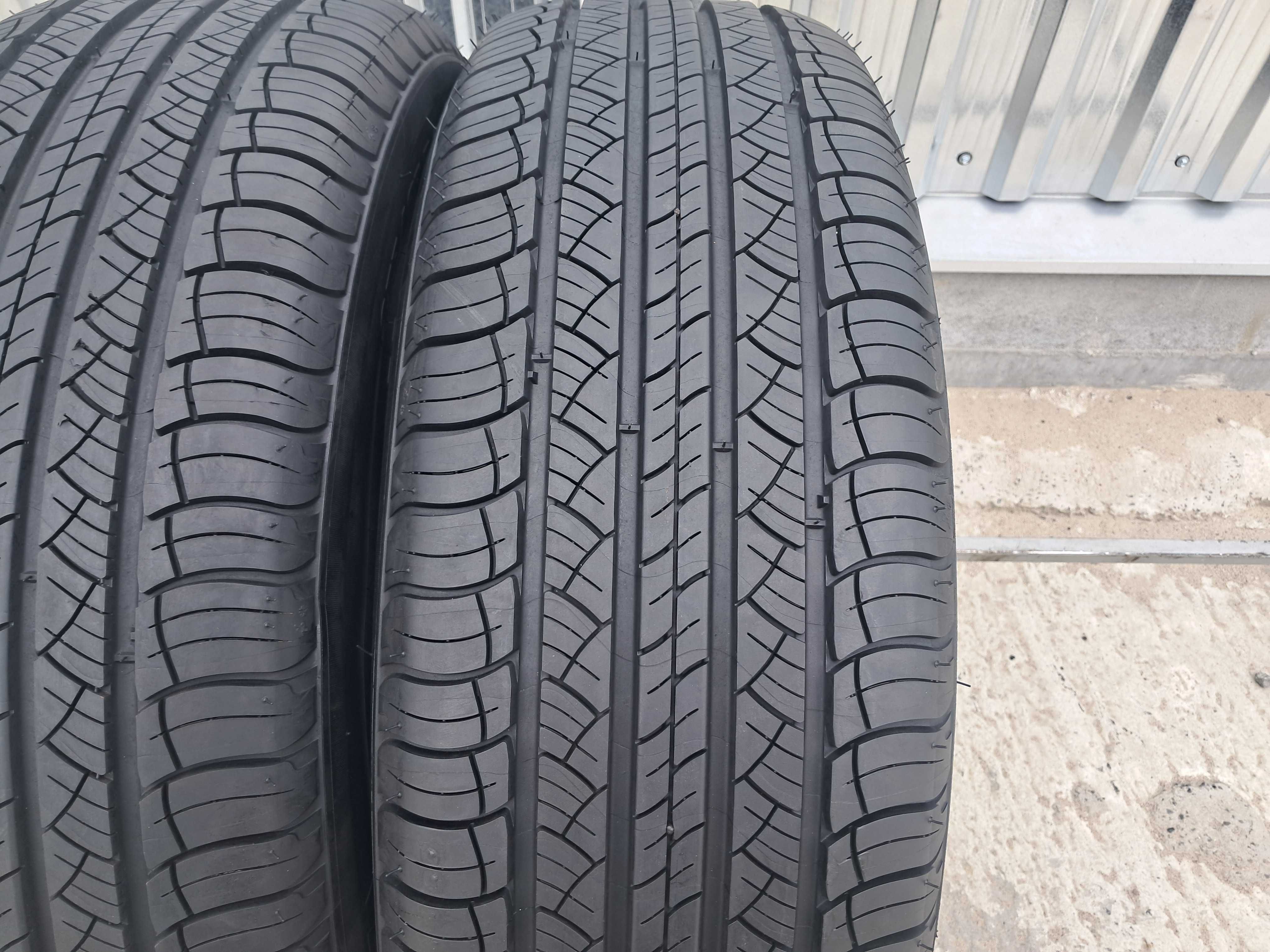 Резина літо 99% протектор Michelin 235/65 R18 Latitude Tour HP