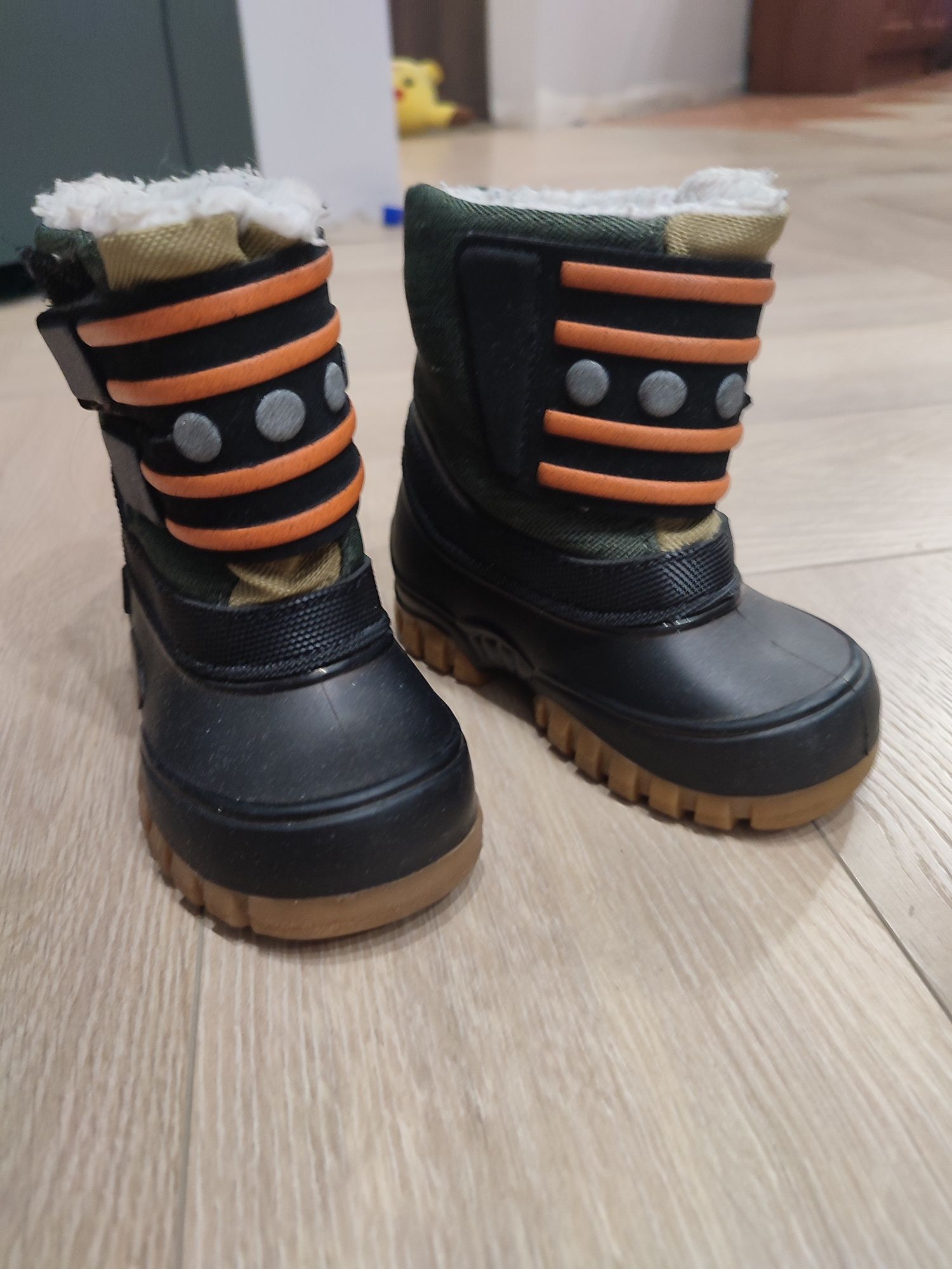 Buty dziecięce zimowe śniegowce rozmiar 21