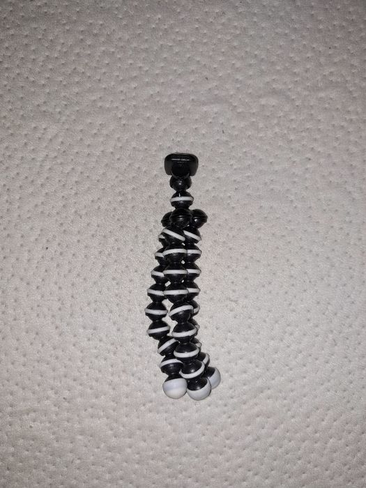 Mały statyw czarno-biały – kompaktowy i praktyczny!