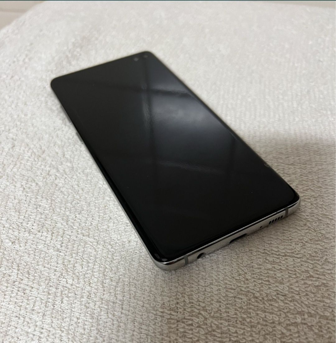 Troco  o vendo Samsung s10 plus como novo