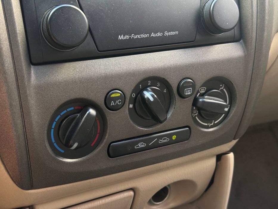 Mazda 323 (Protege) 2003