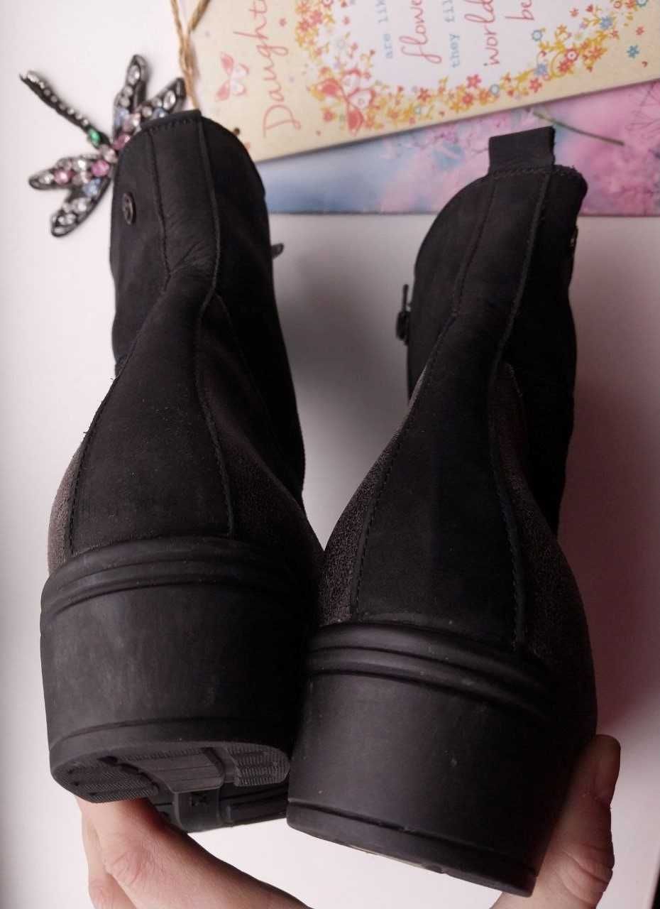 Жіночі шкіряні черевики Hartjes Aвстрія 41р., чорні, нубук
