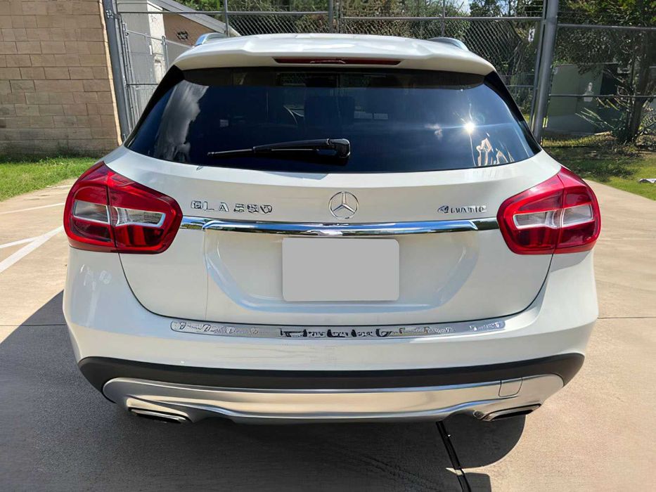 Mercedes-Benz GLA 250      2015