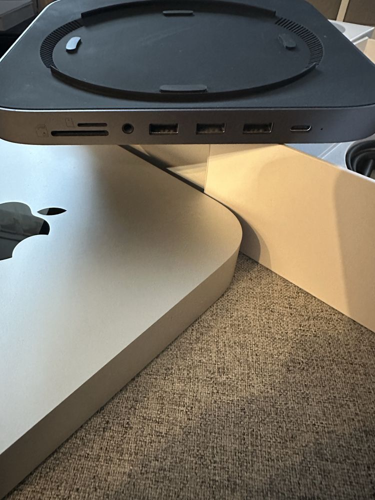 Apple Mac mini M2 8/256, stan jak nowy.