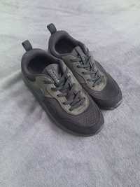 Nike max dawn 33.5