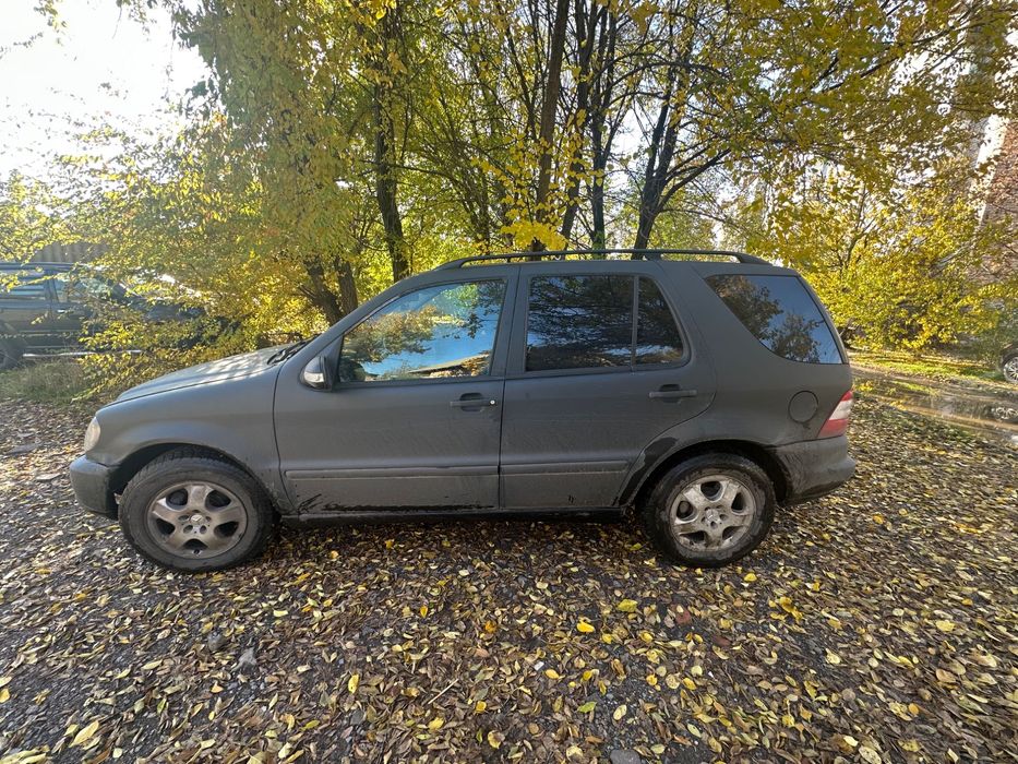 Mercedes ML 270 2.7 дизель автомат 4*4 2002 год