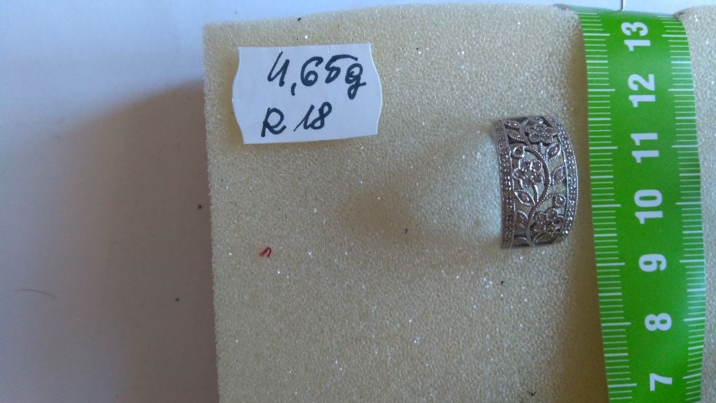 Pierścionek złoty z diamentami w cenie 5200 zł