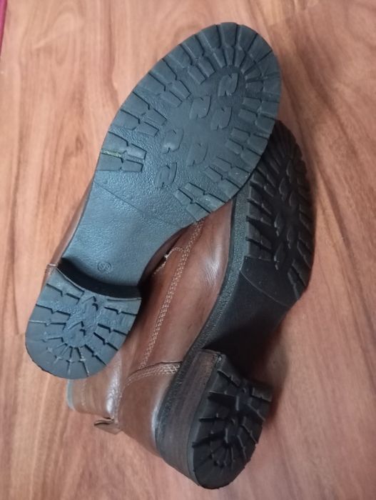 Шкіряні утеплені на натуральній вовні черевики р.39