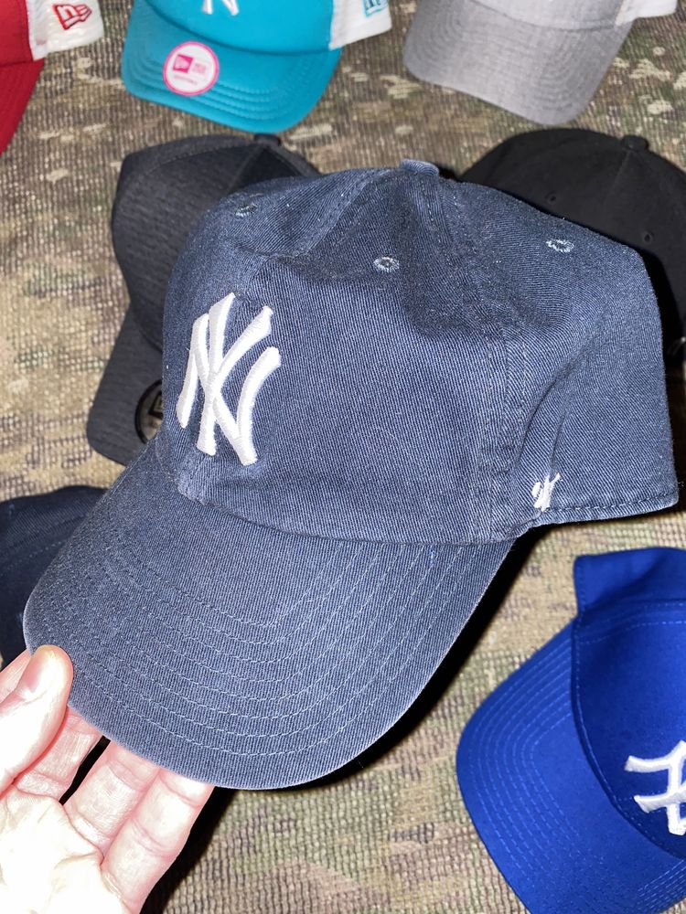 Бейсболки New Era та 47 brand New York Yankees, оригінал