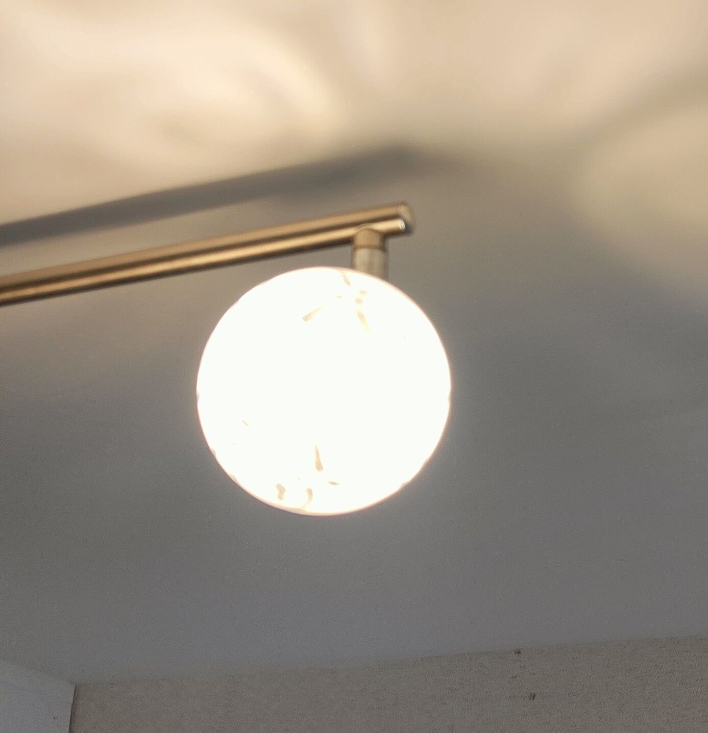 Lampa sufitowa ruchome ramiona