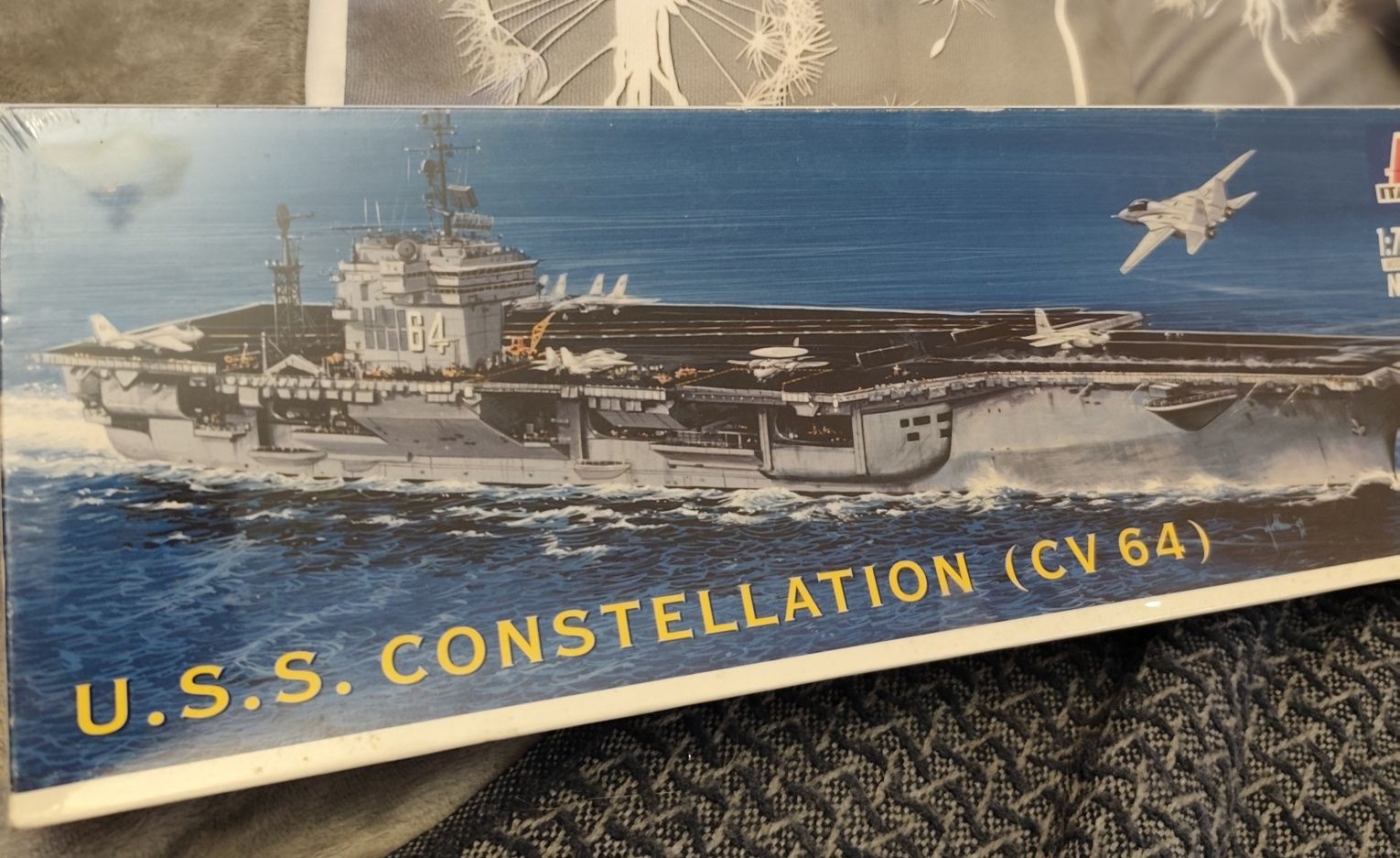 Модель корабля фірма Italeri масштаб 1:7200 назва авіаносець  CV-64